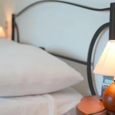 Casa Gregale By La Via Del Mare Viaggi E Vacanze דירה *