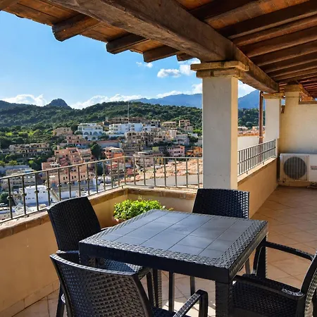 Casa Gregale By La Via Del Mare Viaggi E Vacanze דירה *